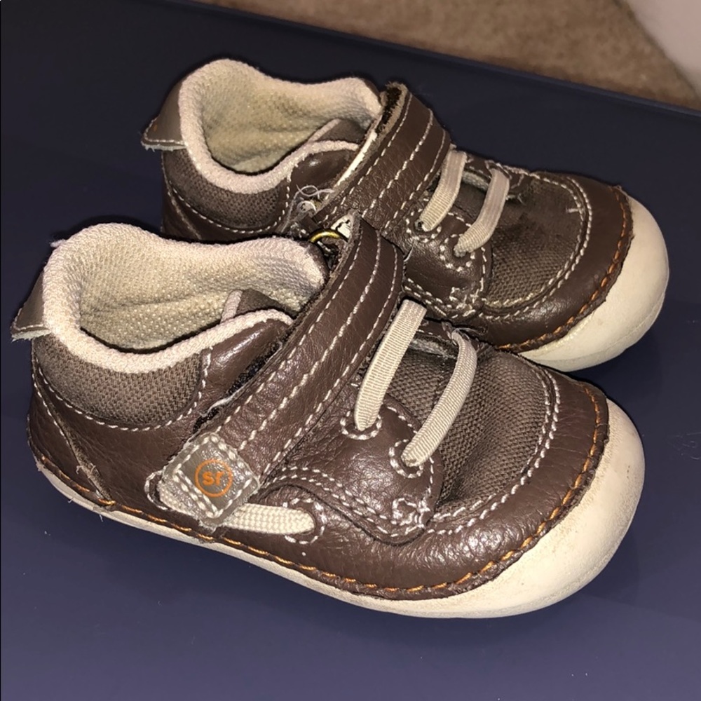 Toddler boys Stride Rite sneakers!